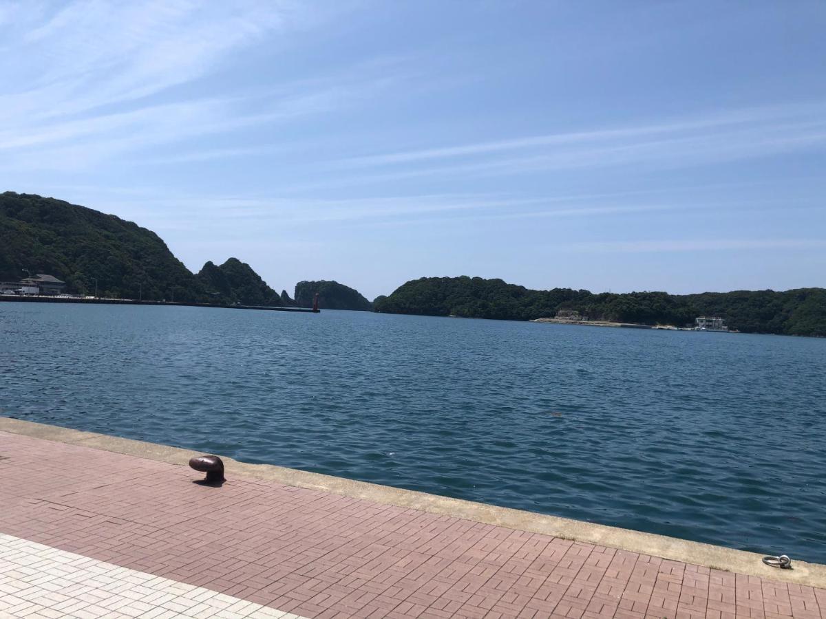 Вилла 浜の宮七福神 1棟貸し9名様までご利用できます Натикацуура Экстерьер фото
